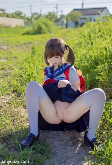 图片[9]-曲奇软fufu – 新作 学生妹放学露出 [51P1V-156MB] 持续更新中-91欢迎您！